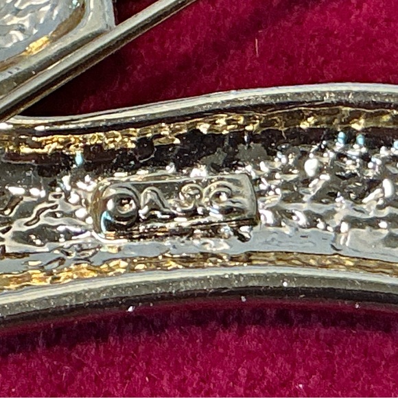 Christmas Pin/Brooch. Gold-tone Reindeer. Vintage - Picture 3 of 6